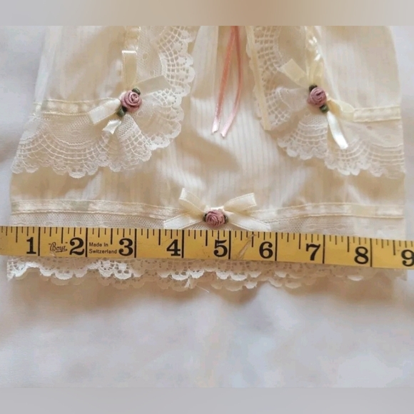 Vintage Victorian Lady/Doll/Ornament Set of 2 Porcelain Head/Hands 1998 … - Picture 11 of 14